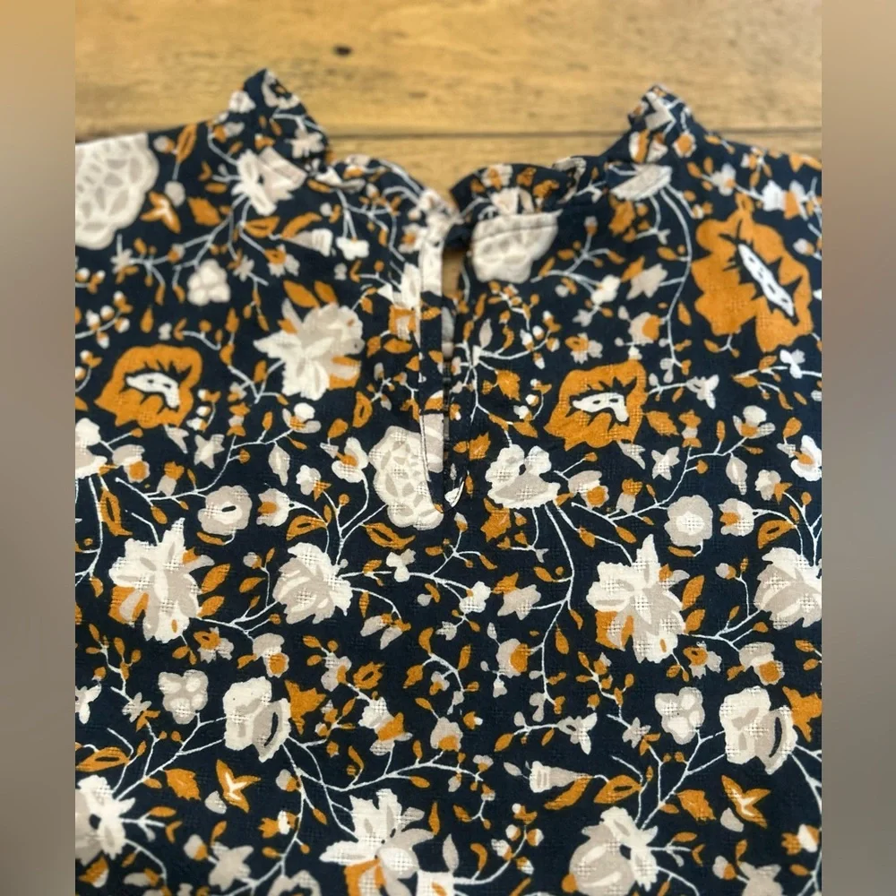 Universal Thread preloved excellent
